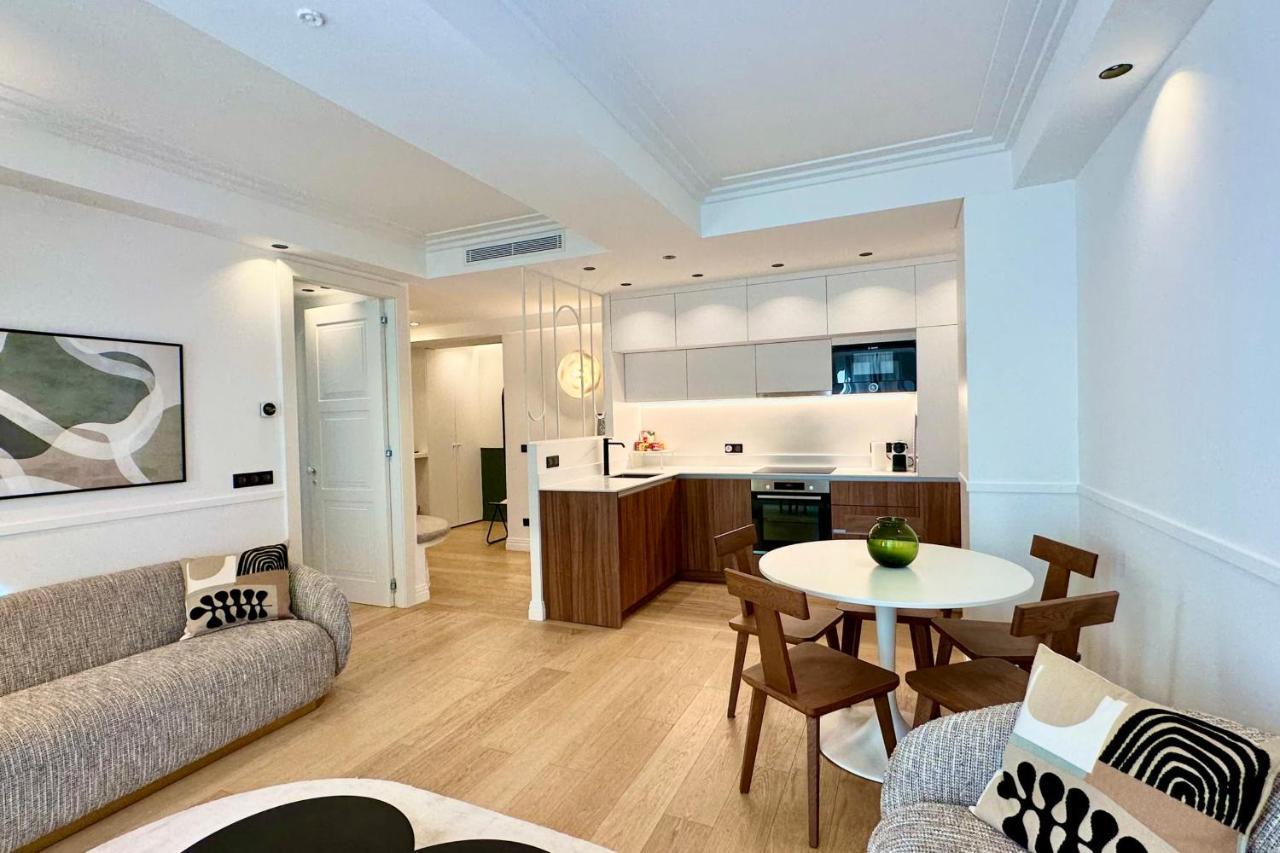 Leilighet Opera Promenade 4 Brand-new! 4 Next To Balcony Sea View *